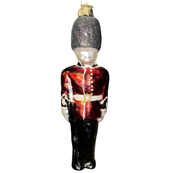 Bloomingdale's Glass Blown Queens Guard Ornament 5" England Great Britain - Picture 1 of 8